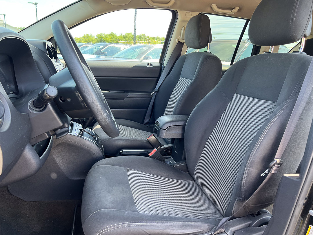 Used 2016 Jeep Compass Sport w/ Power Value Group AWD/4WD image 17