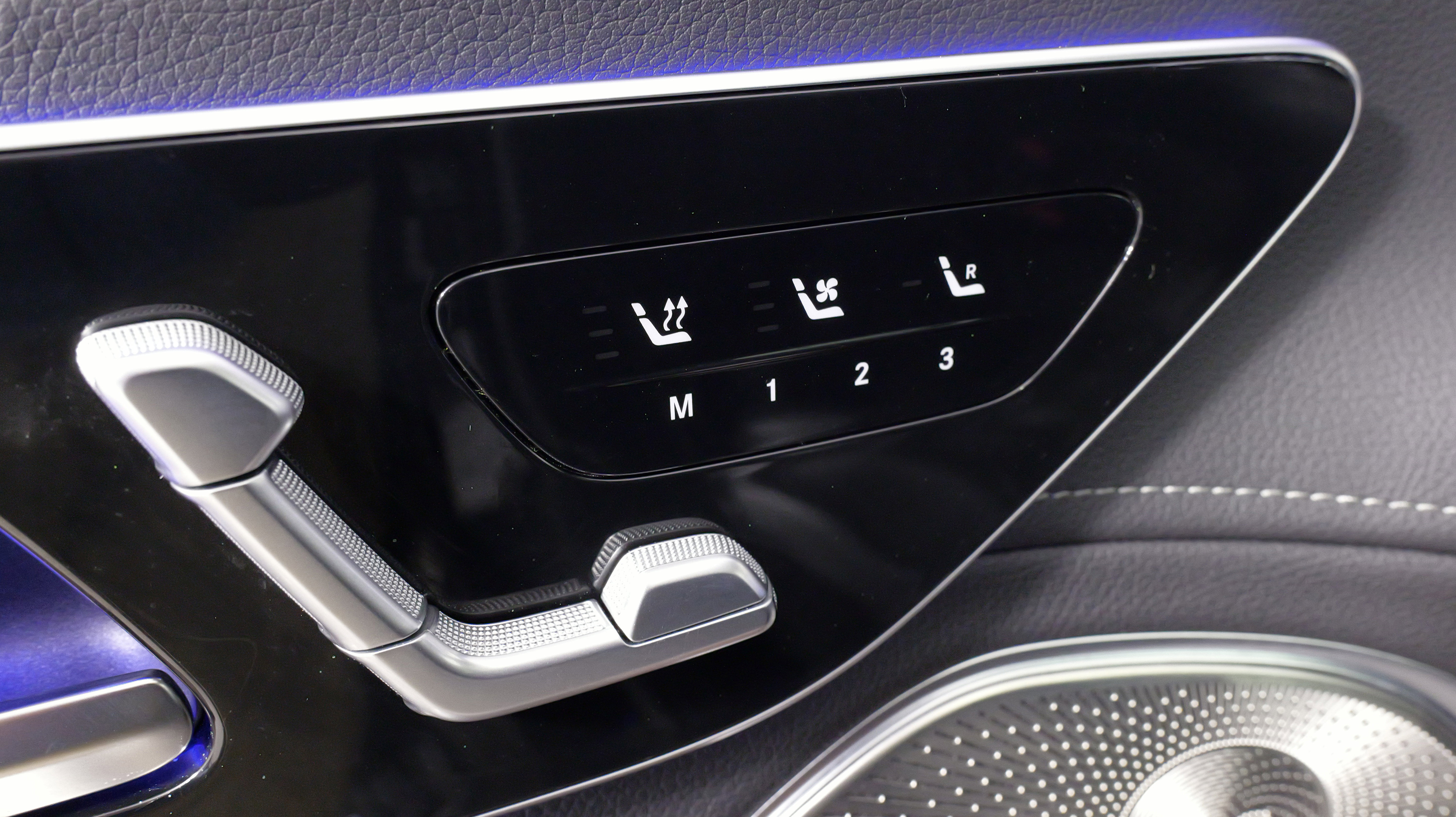 Used 2023 Mercedes-Benz EQS 580 4MATIC SUV image 26