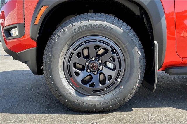 New 2025 Nissan Frontier Pro-X image 9
