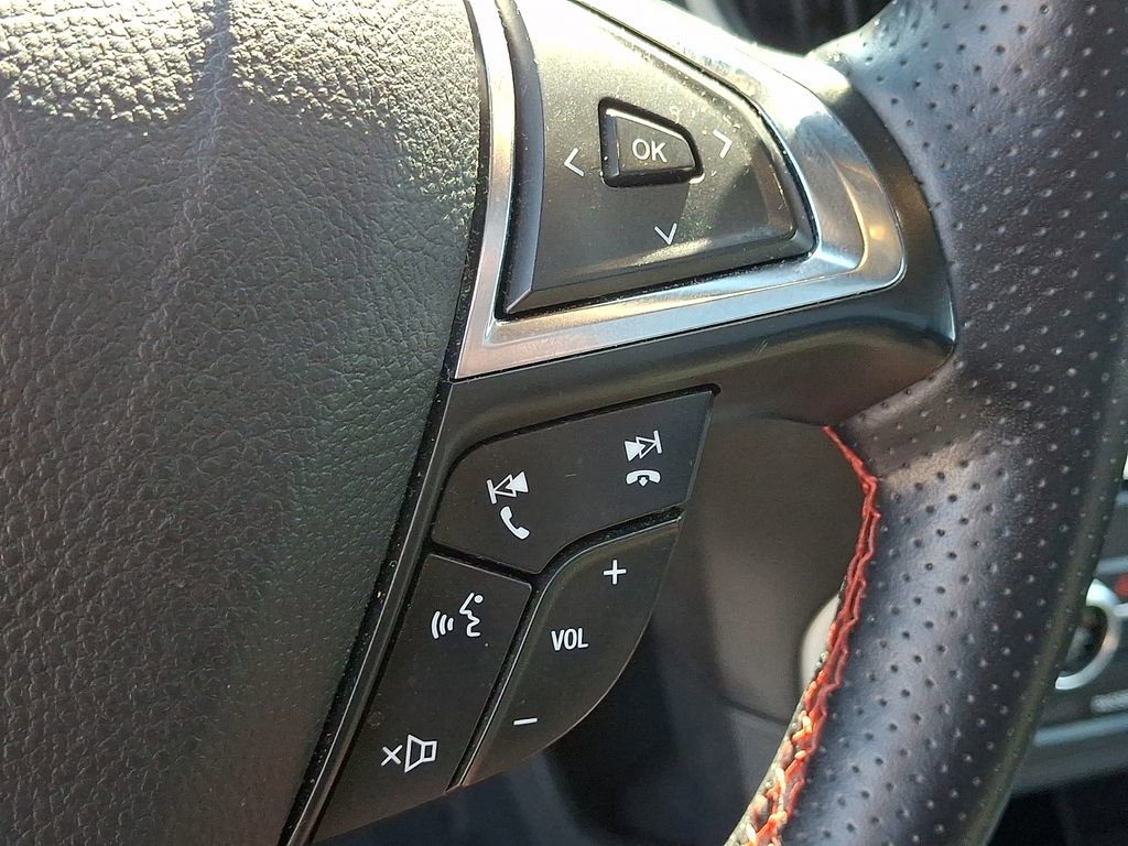 Used 2022 Ford Edge ST-Line image 24