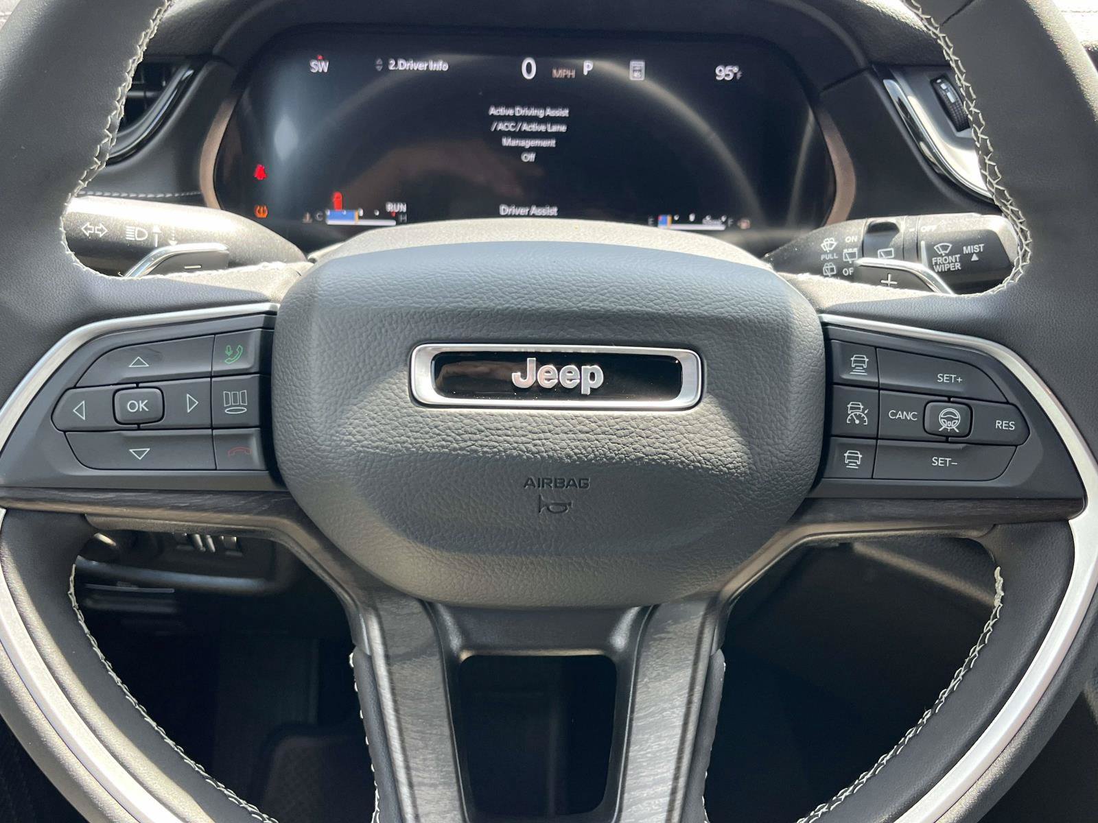 New 2026 Jeep Grand Cherokee Altitude AWD/4WD image 11