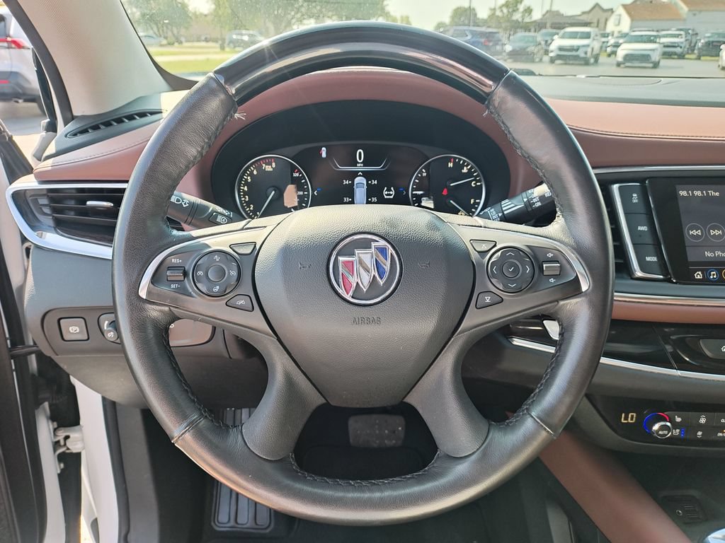 Used 2021 Buick Enclave Avenir w/ Avenir Technology Package AWD/4WD image 17