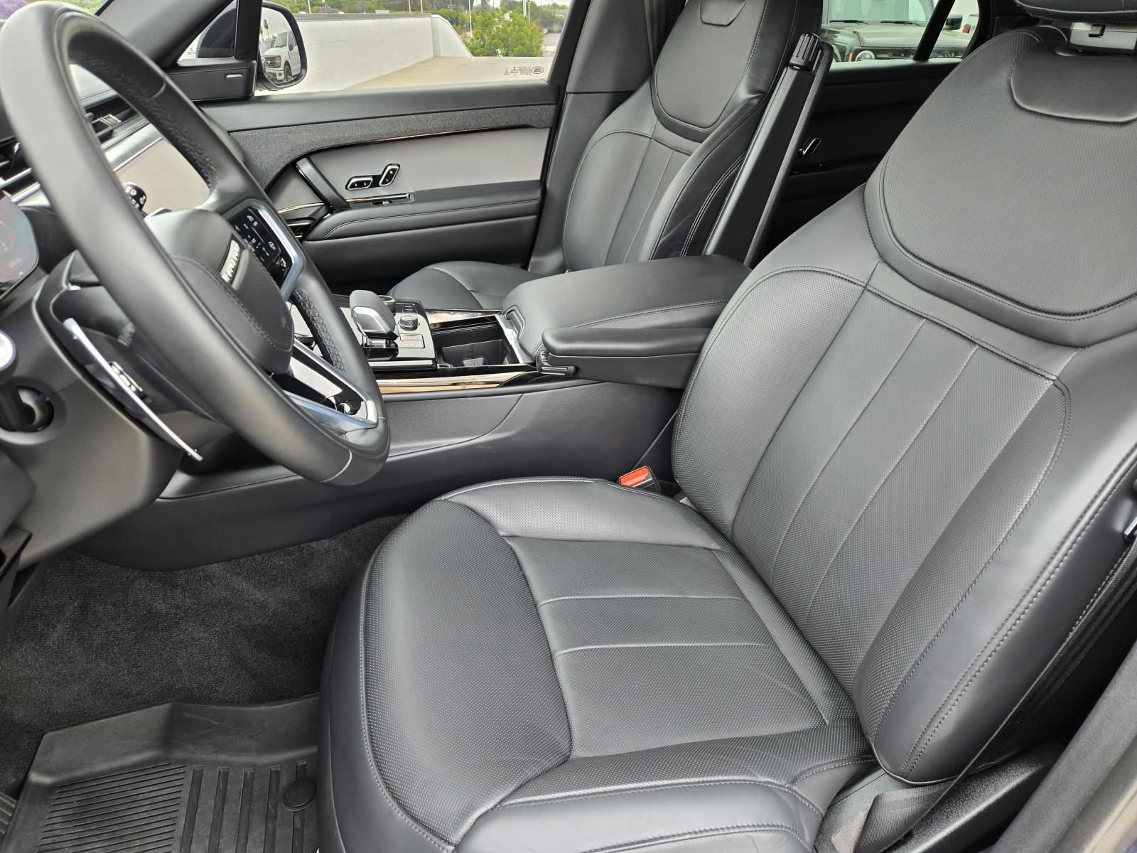 Used 2023 Land Rover Range Rover Sport SE AWD/4WD image 22