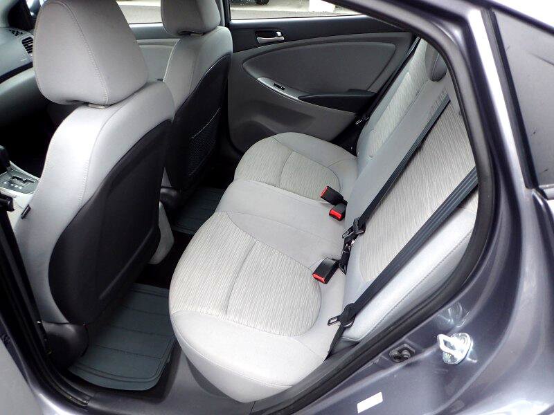 Used 2017 Hyundai Accent SE image 10