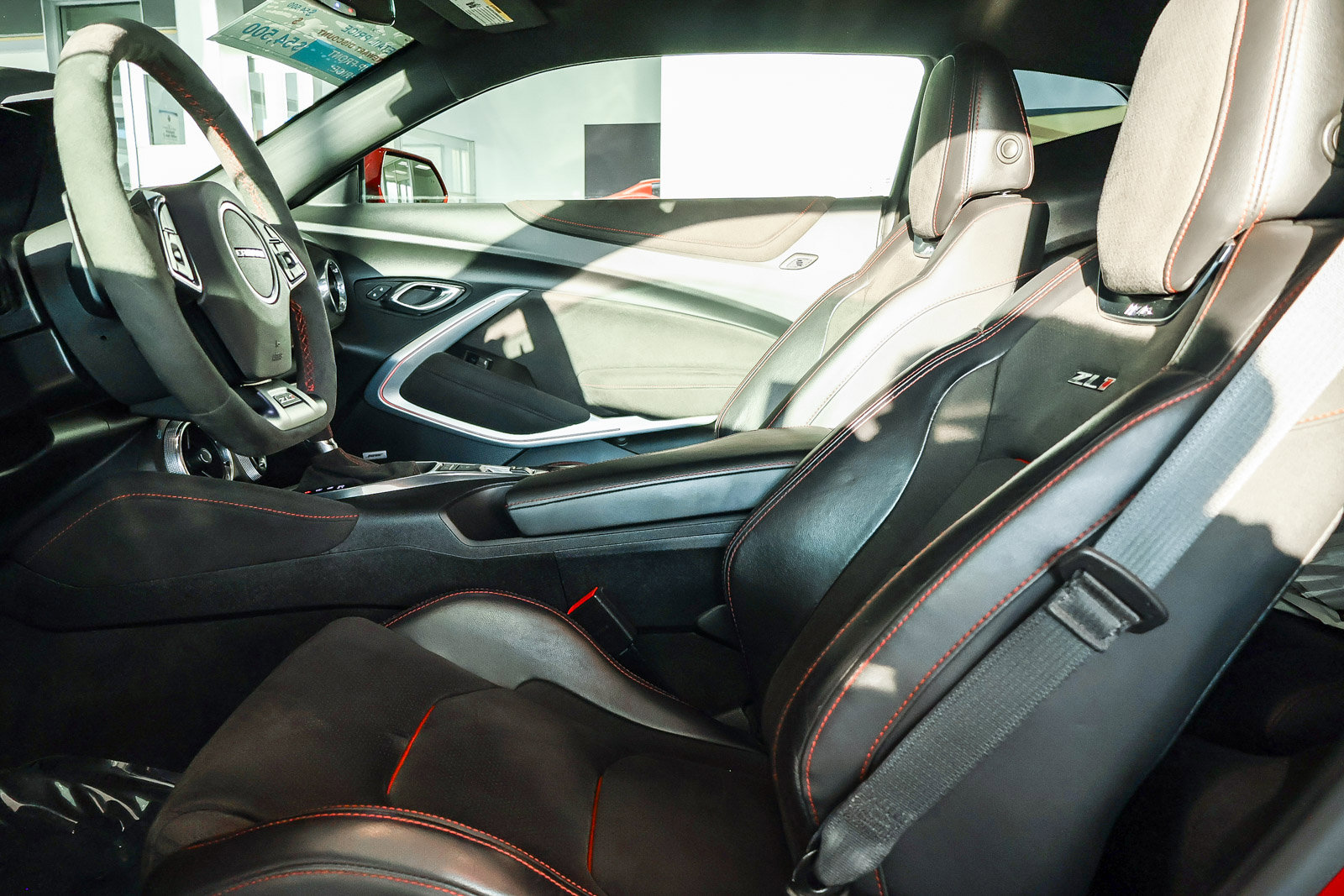 Used 2018 Chevrolet Camaro ZL1 image 12