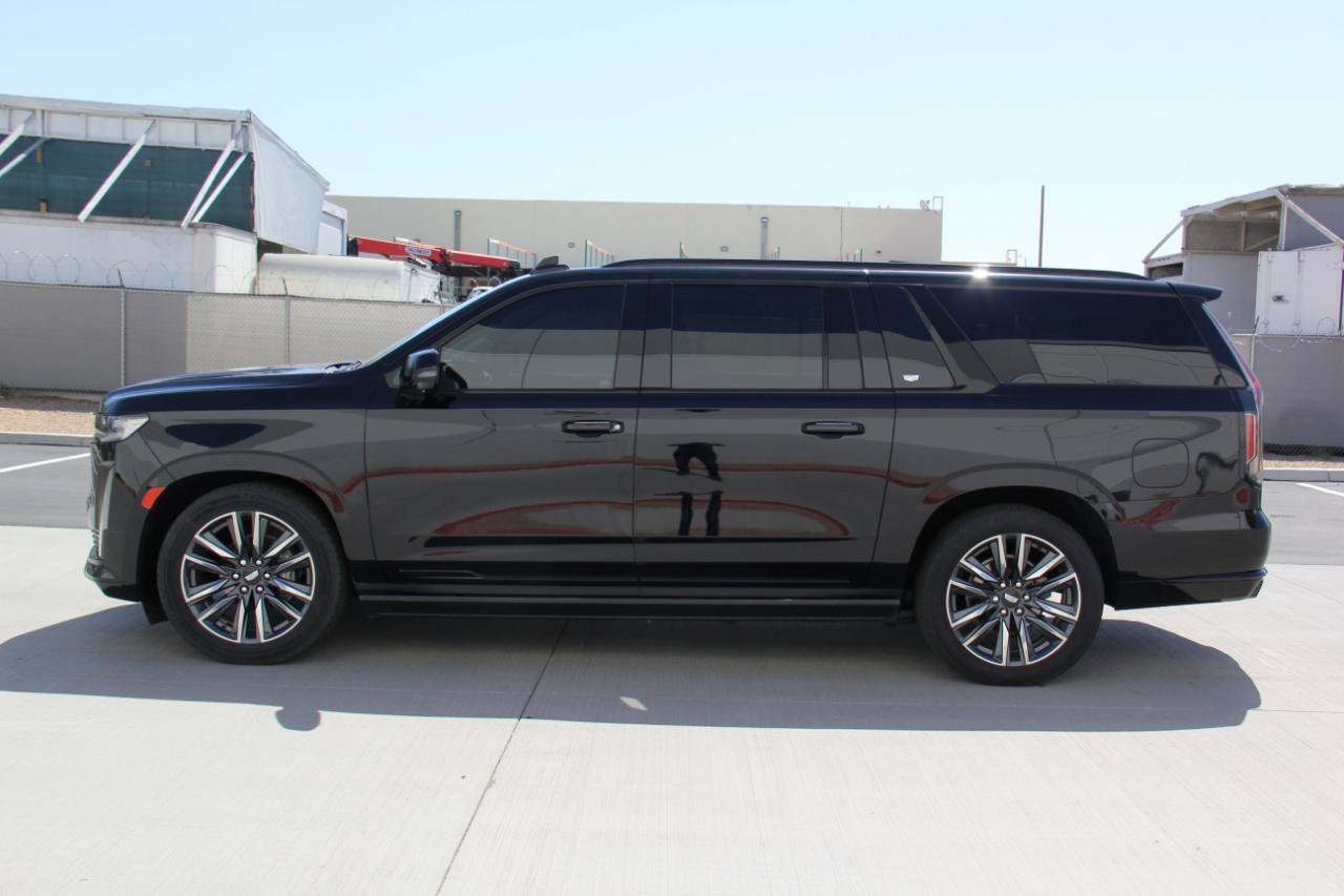 Used 2023 Cadillac Escalade ESV Sport Platinum AWD/4WD image 8