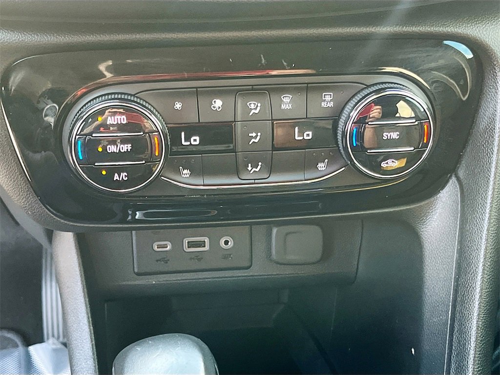 Used 2021 Buick Encore GX Select w/ Sport Touring Package image 15