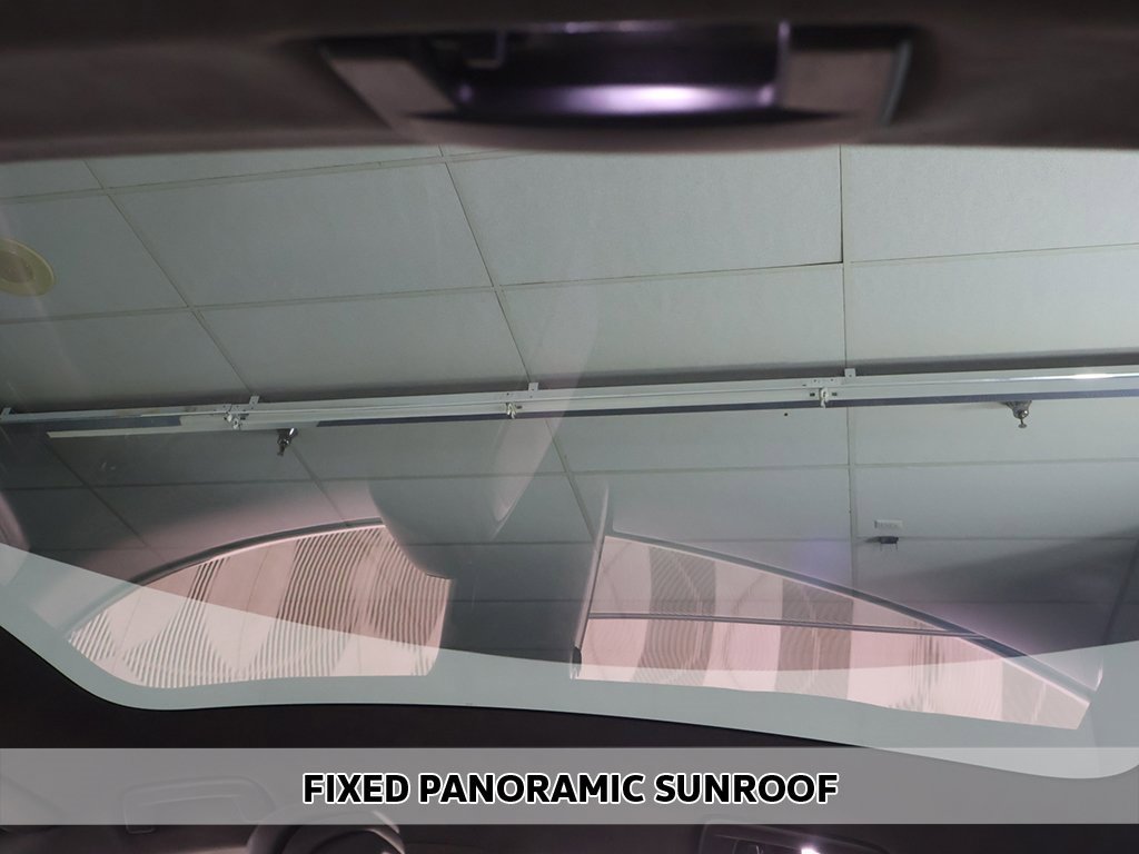 Used 2021 Porsche Taycan Turbo image 4