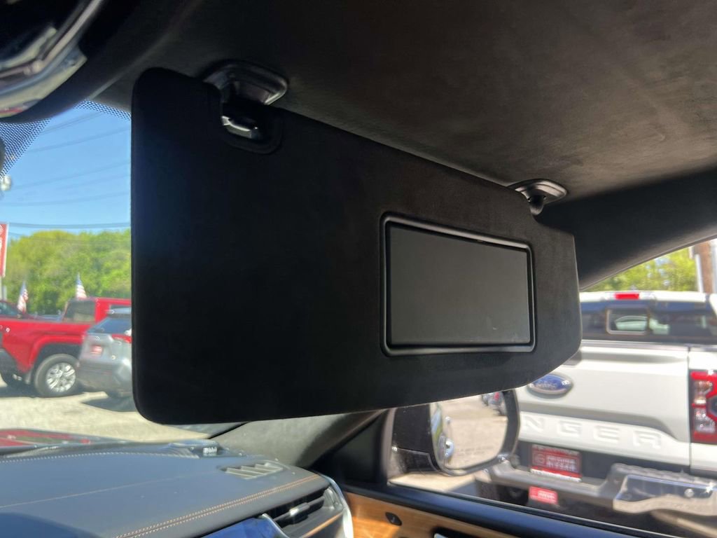 Used 2022 Jeep Grand Cherokee Summit AWD/4WD image 36