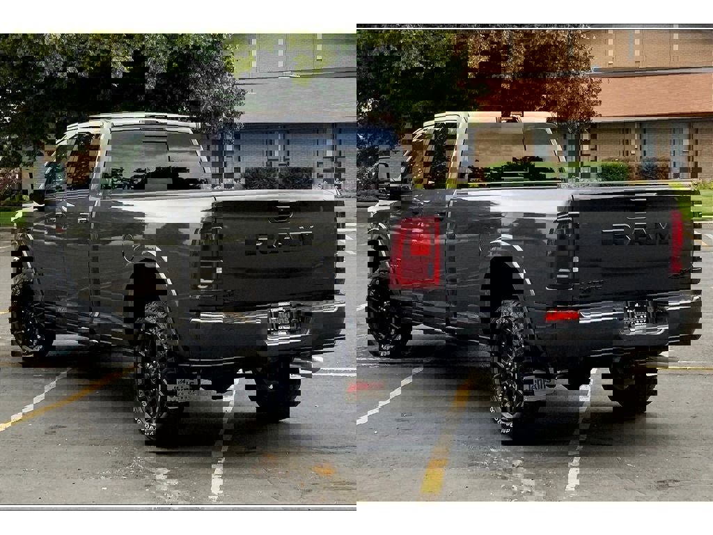 New 2025 RAM 3500 Limited image 3
