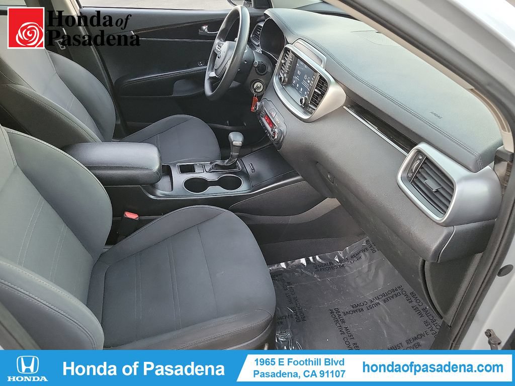 Used 2019 Kia Sorento FWD V6 image 20
