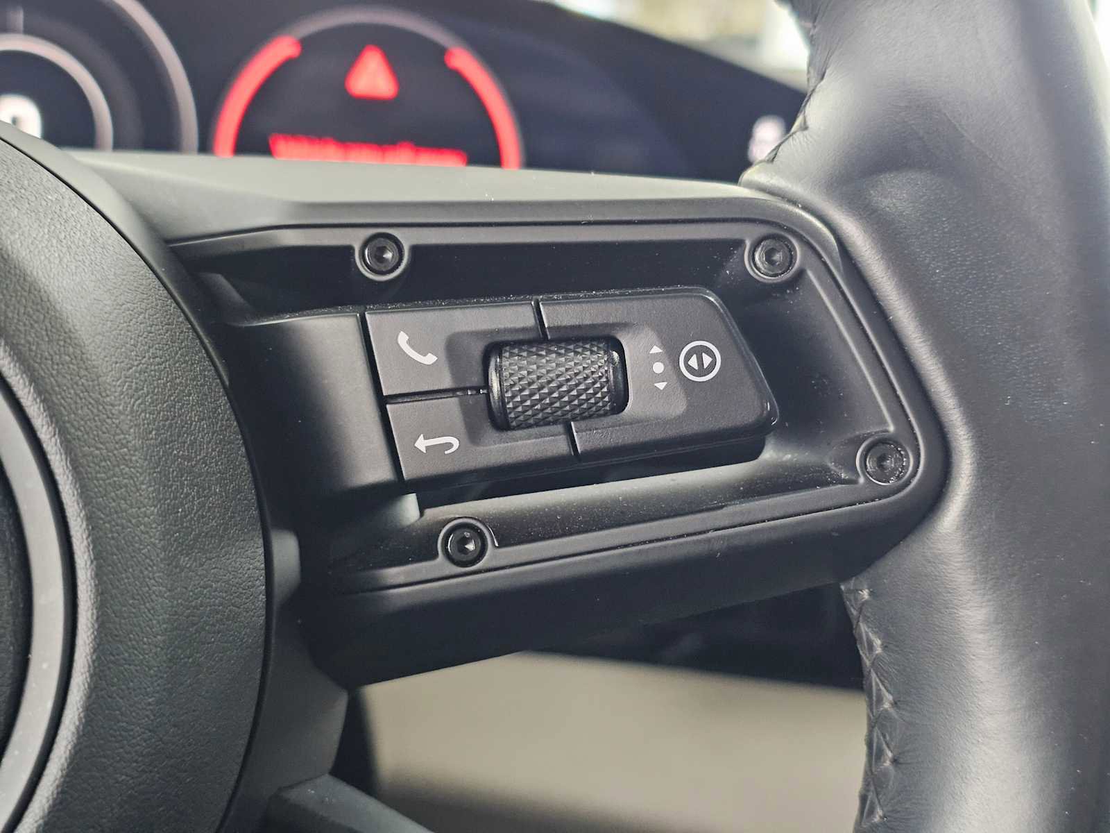 Used 2022 Porsche Taycan 4S image 30