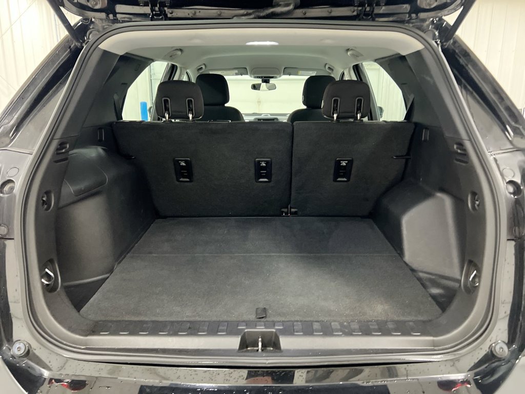 Used 2019 Chevrolet Equinox LS AWD/4WD image 23