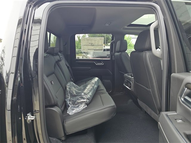 New 2025 GMC Sierra 3500 Denali w/ Denali Reserve Package image 13