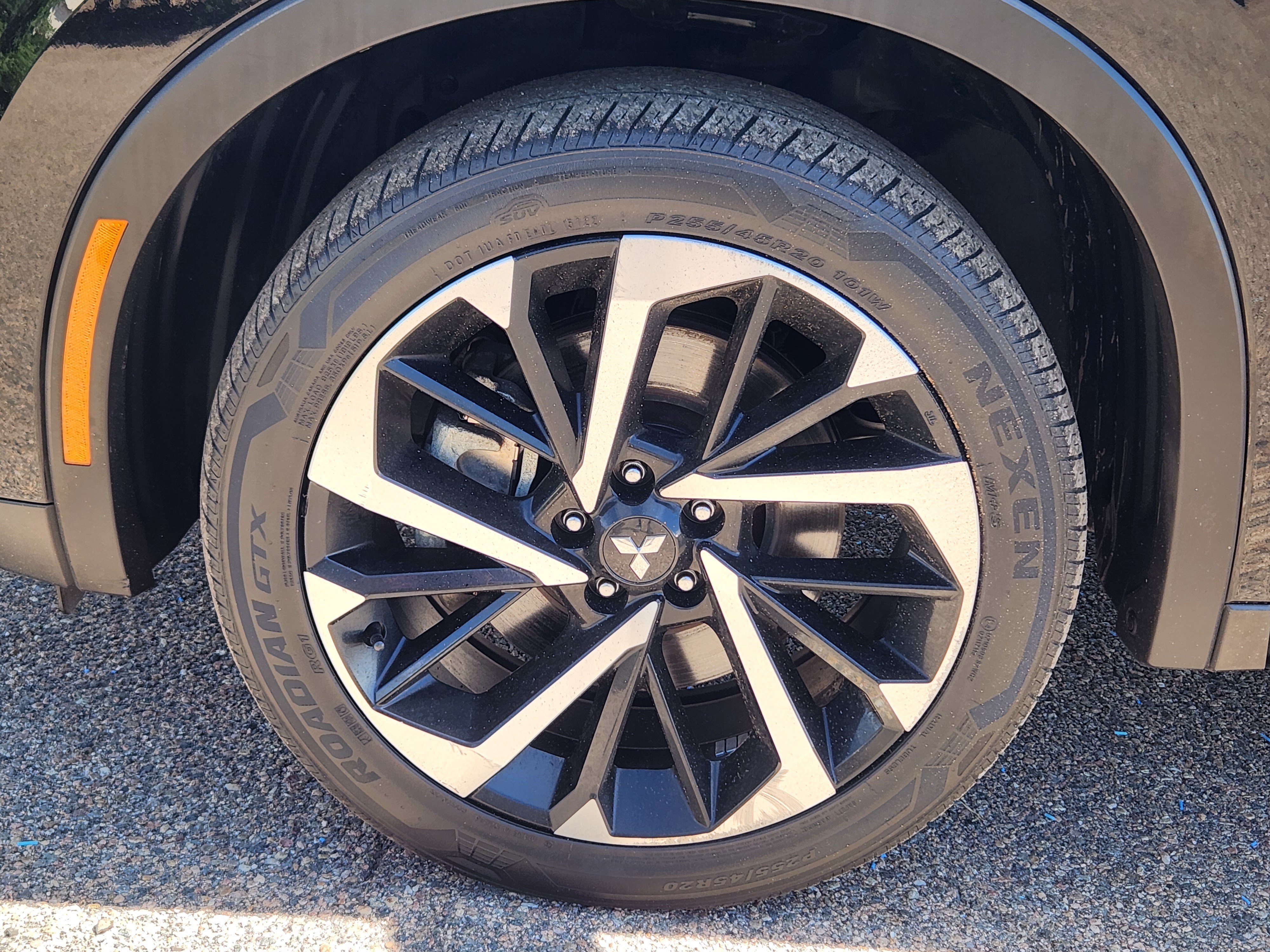 Used 2023 Mitsubishi Outlander SE AWD/4WD image 7