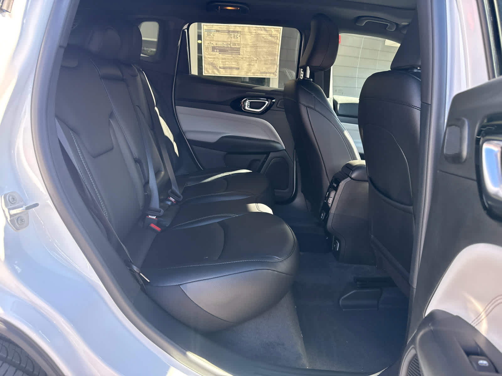 New 2026 Jeep Compass Limited w/ Sun, Sound & Navigation Group AWD/4WD image 18