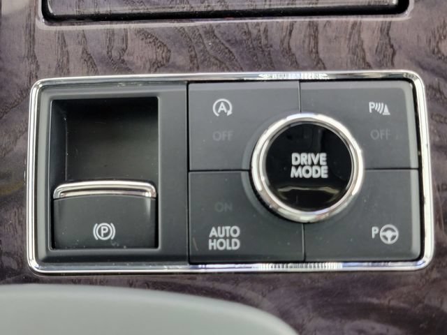 Used 2020 Lincoln Navigator Reserve w/ Equipment Group 208A Reserve AWD/4WD image 32