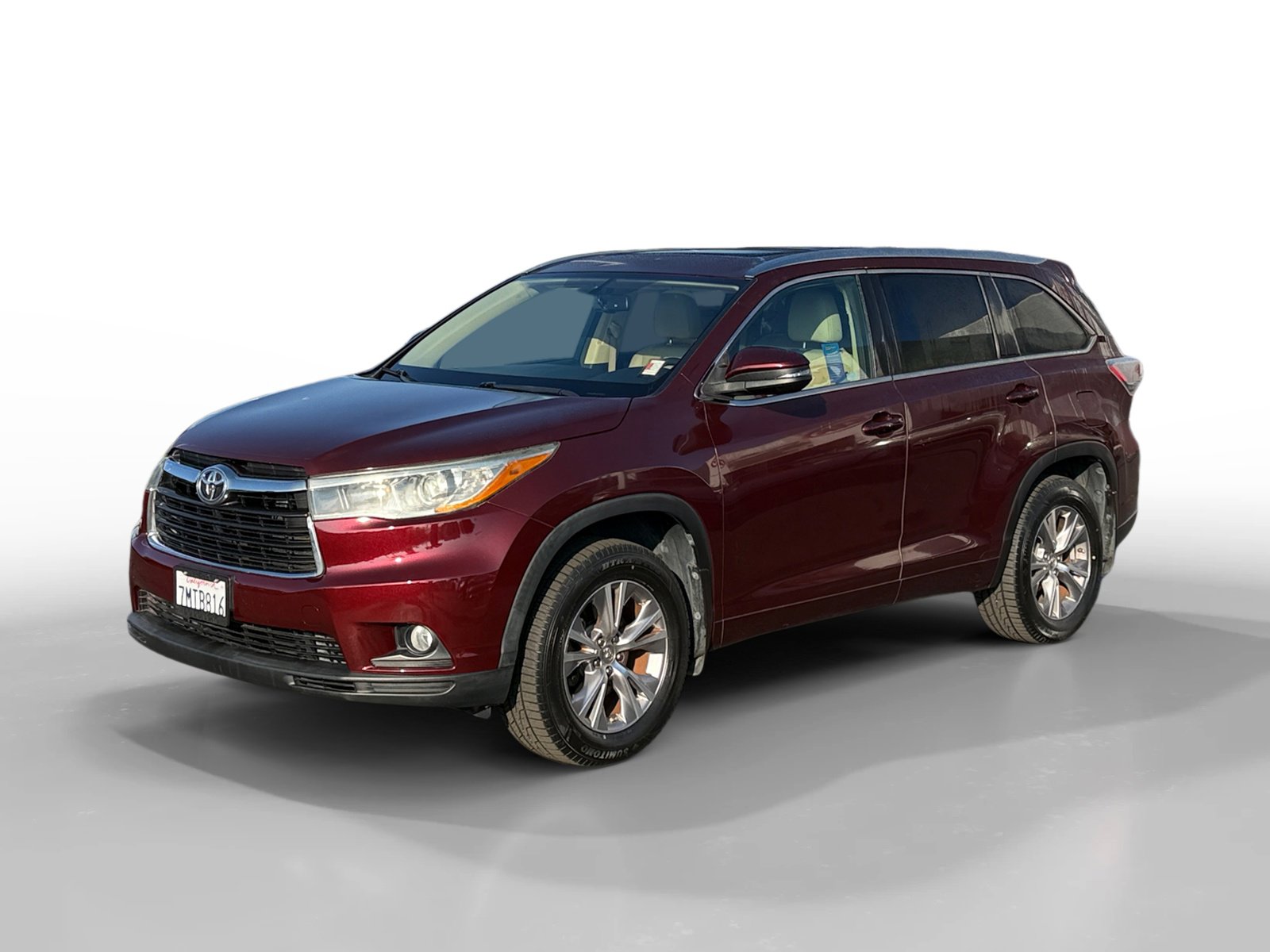 Used 2015 Toyota Highlander XLE image 1