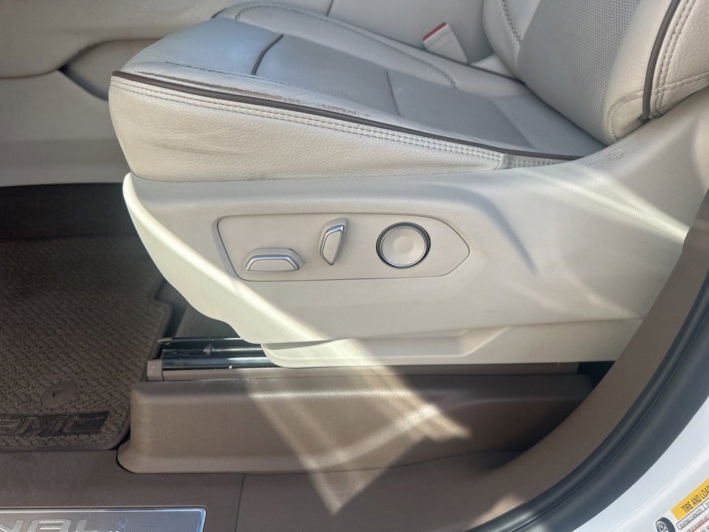 Certified 2021 GMC Yukon Denali w/ Denali Premium Package image 13