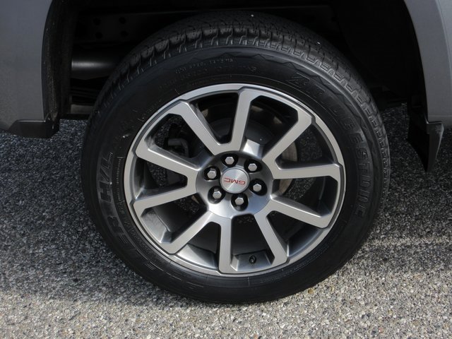 Used 2022 GMC Canyon Denali image 5