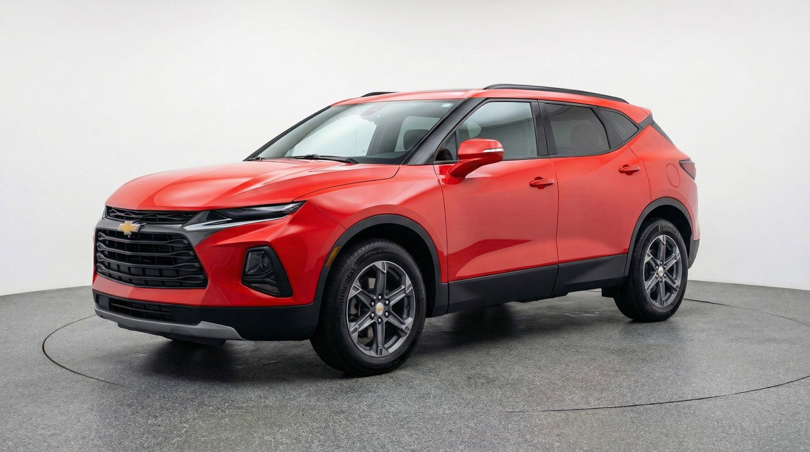 Used 2025 Chevrolet Blazer LT FWD image 3