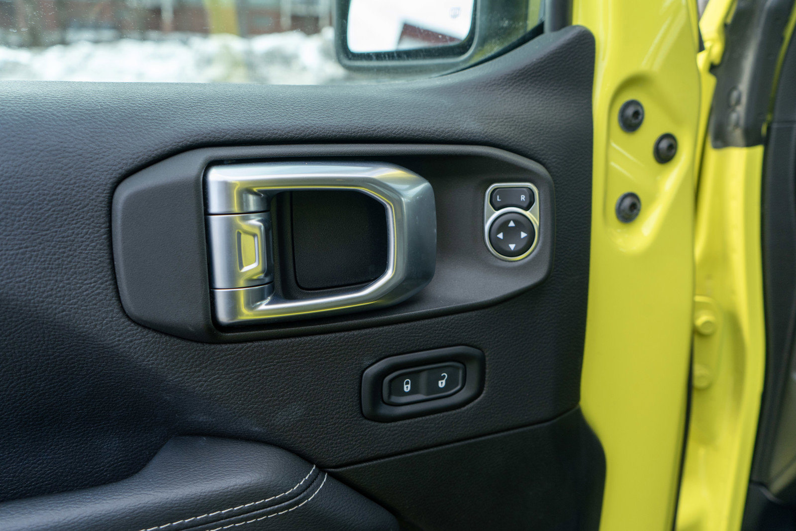 Used 2022 Jeep Wrangler Unlimited Sahara w/ Cold Weather Group image 14