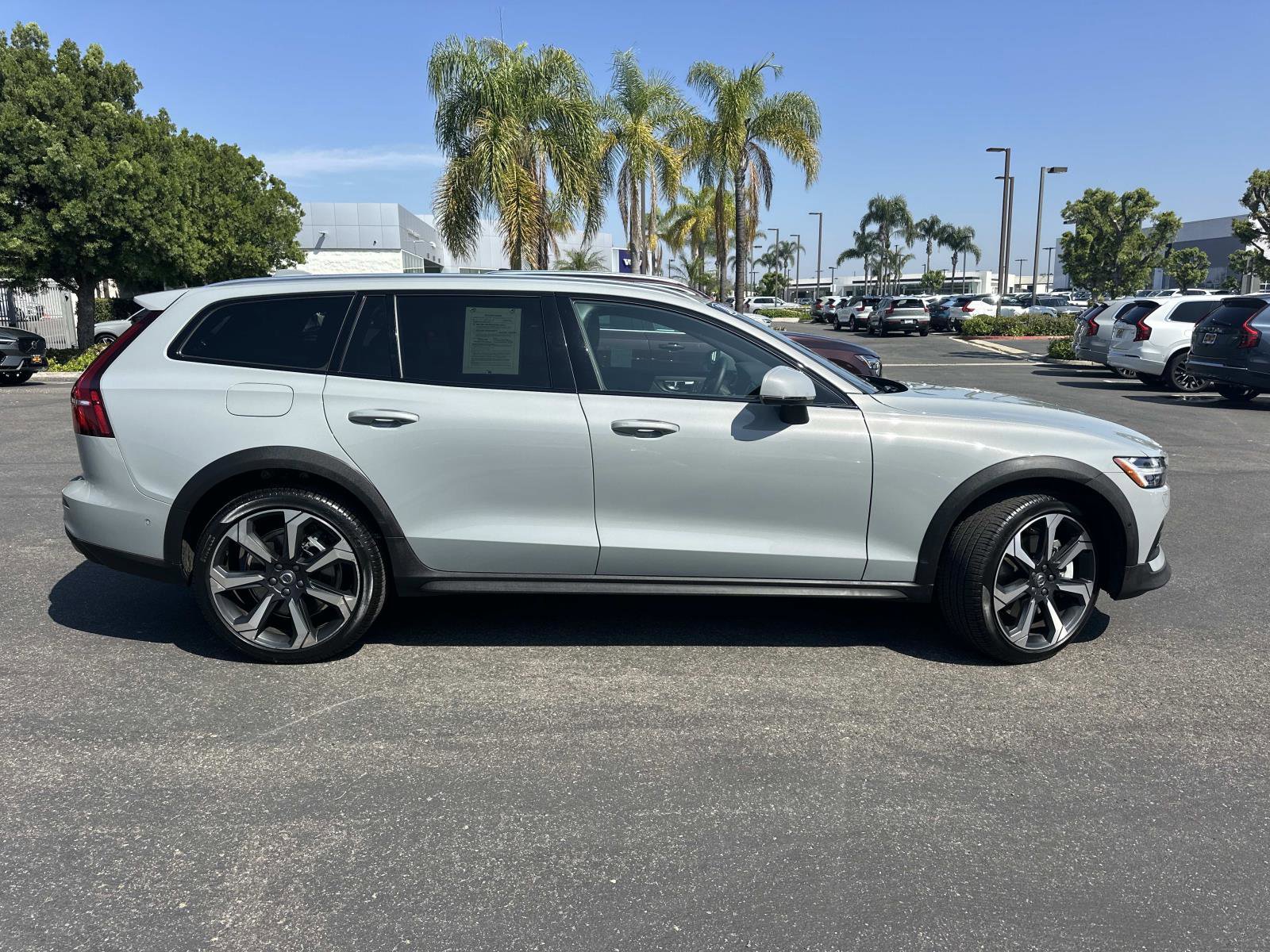 Certified 2026 Volvo V60 B5 Cross Country Plus w/ Climate Package image 3