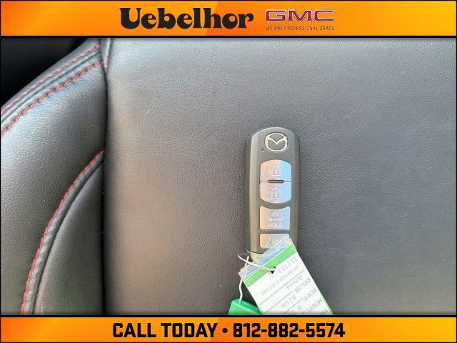 Used 2016 MAZDA MAZDA3 s Touring image 32