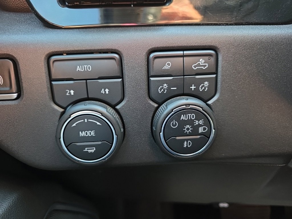 Used 2022 Chevrolet Silverado 1500 LTZ w/ Technology Package image 25