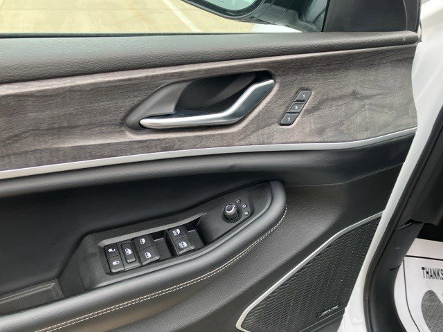 Certified 2021 Jeep Grand Cherokee L Limited image 12