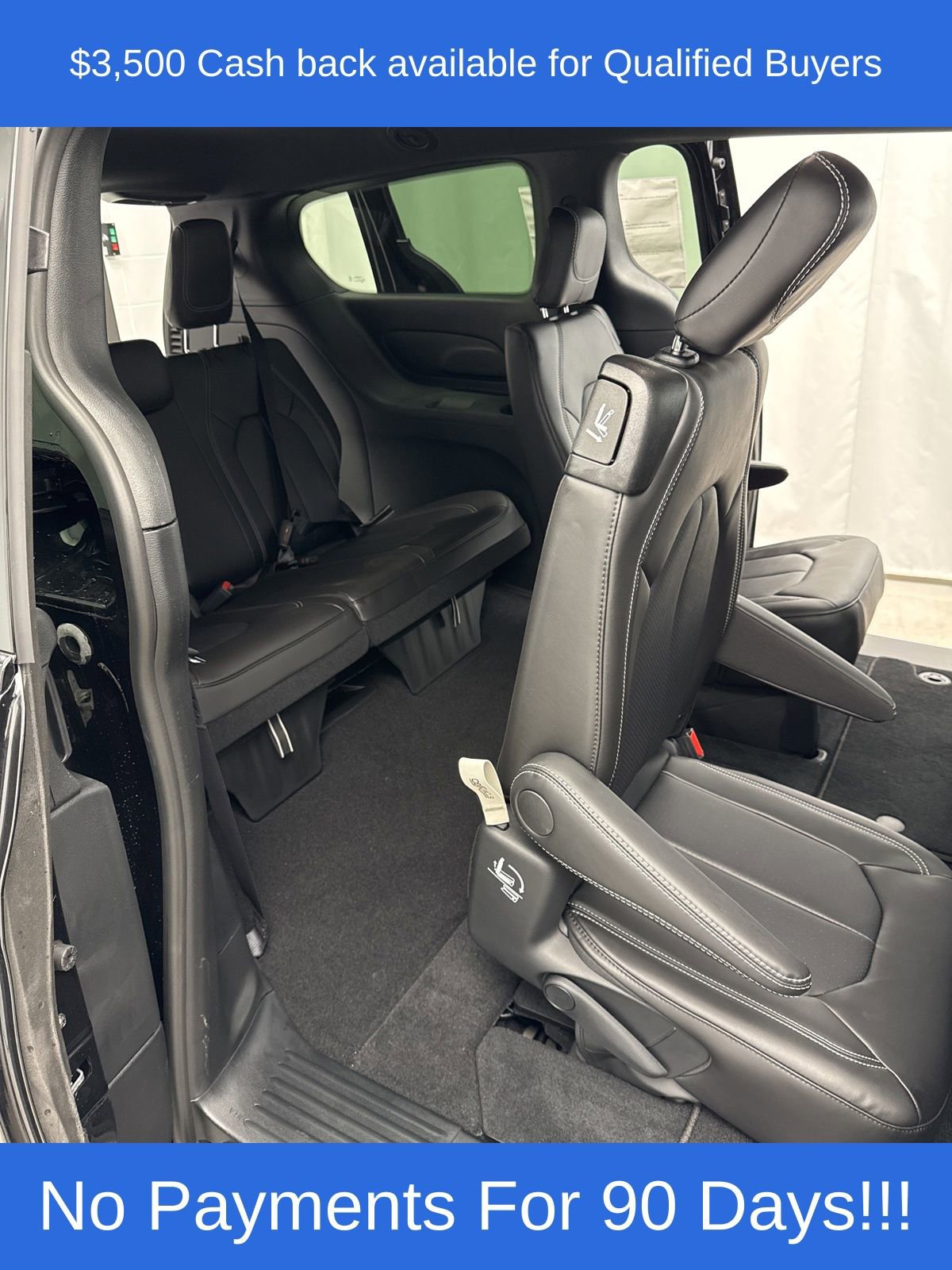 New 2026 Chrysler Pacifica Select w/ S Appearance Package image 36