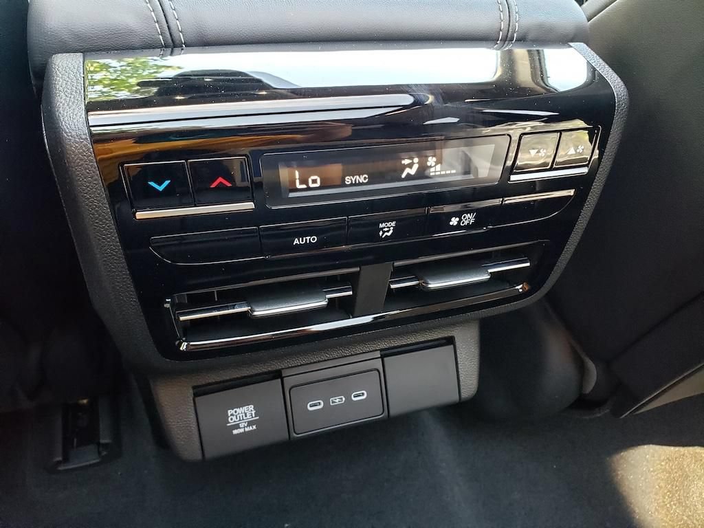 New 2026 Acura MDX w/ Technology Package AWD/4WD image 6