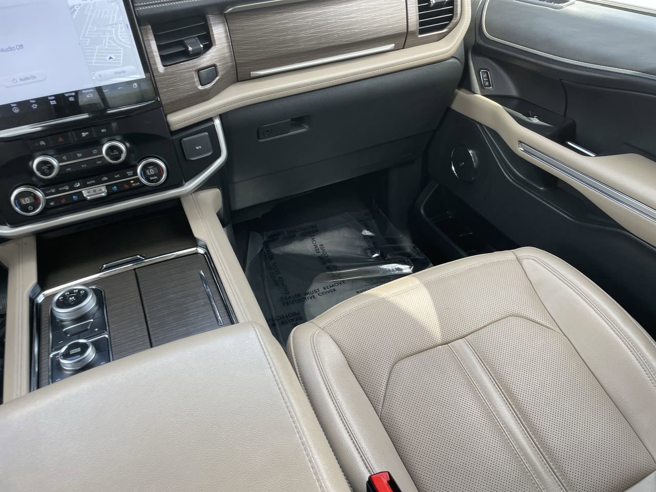 Used 2024 Ford Expedition Max Limited image 17