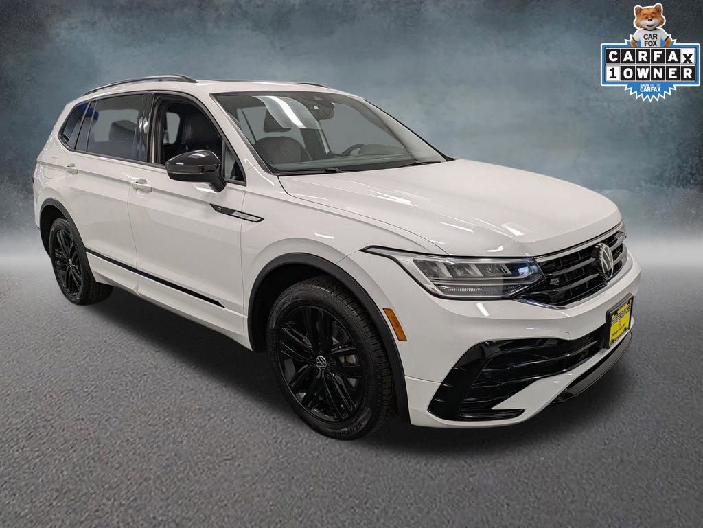 Used 2022 Volkswagen Tiguan SE R-Line image 3