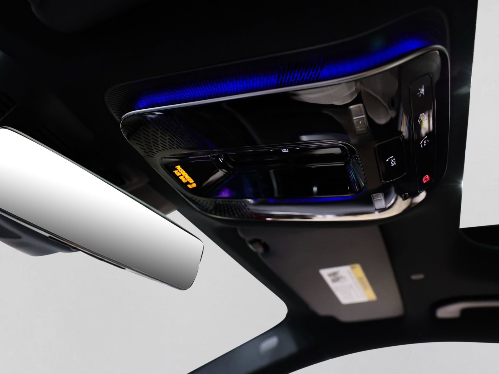 Used 2025 Mercedes-Benz GLC 300 4MATIC image 13