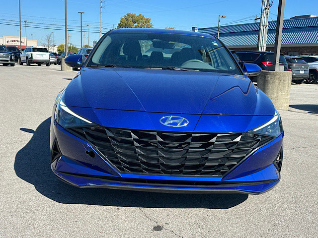 Used 2023 Hyundai Elantra SEL w/ Cargo Package FWD image 11