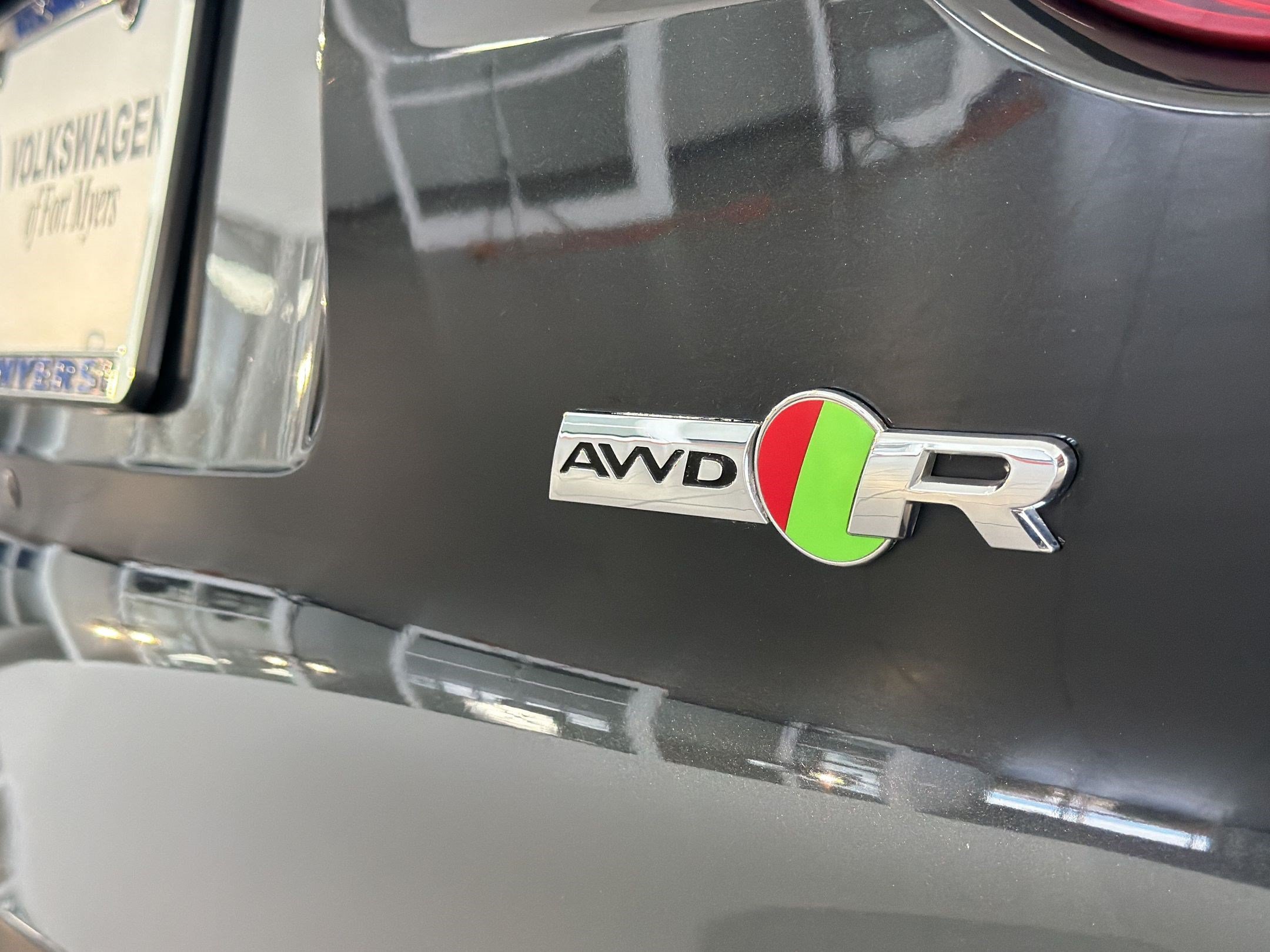Used 2016 Jaguar F-TYPE R AWD/4WD image 33