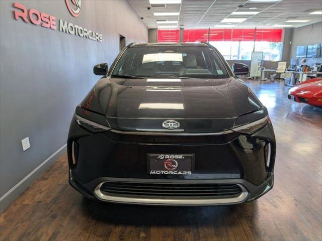 Used 2023 Toyota bZ4X Limited image 3