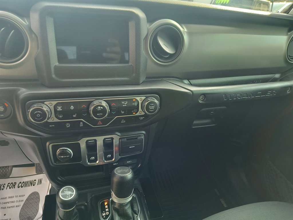 Used 2021 Jeep Wrangler Sport image 18