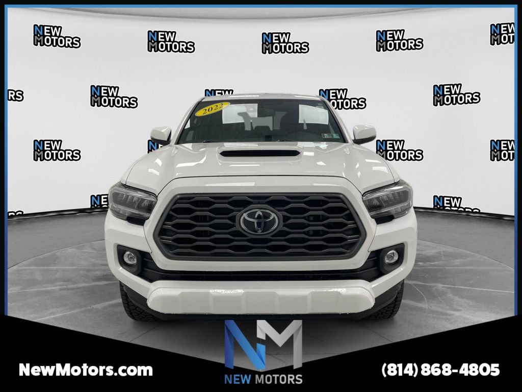 Used 2022 Toyota Tacoma TRD Sport AWD/4WD image 6