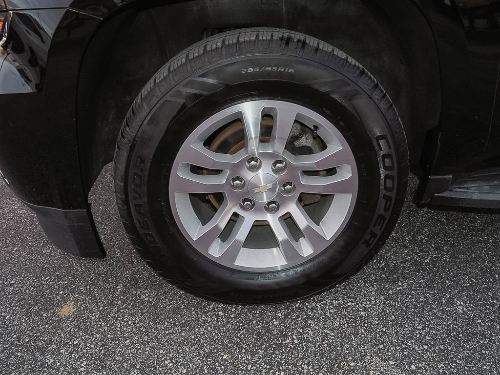 Used 2018 Chevrolet Suburban LT image 36