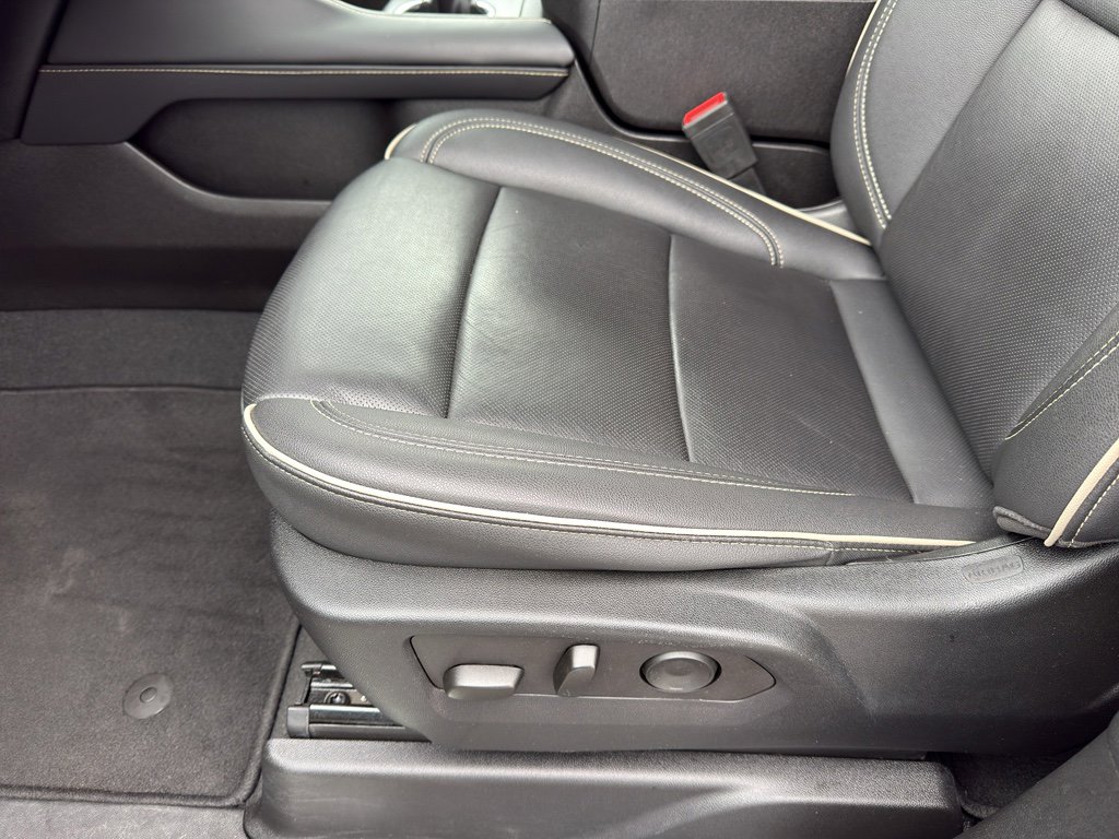 Used 2024 Chevrolet Tahoe Premier image 13