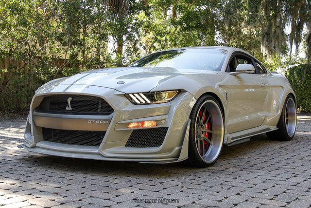 Used 2020 Ford Mustang Shelby GT500 w/ Technology Package image 14