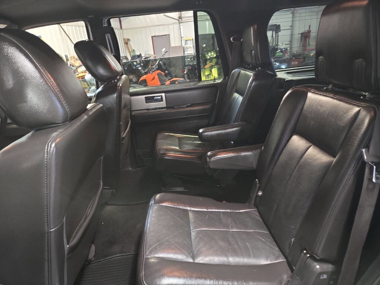 Used 2012 Ford Expedition Limited image 11