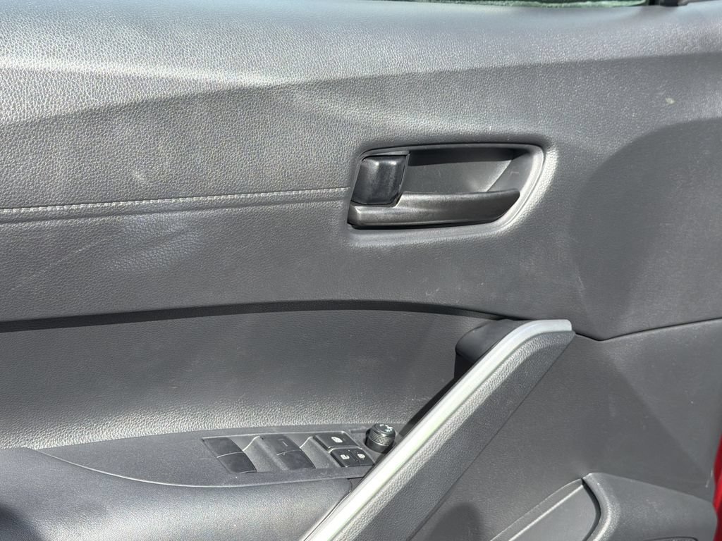 Used 2023 Toyota Corolla Cross LE FWD image 18