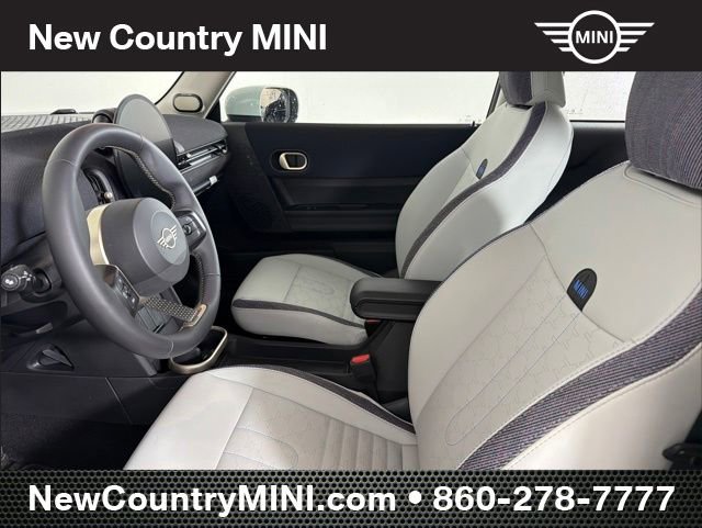 Certified 2025 MINI Cooper 2-Door Hardtop FWD image 11