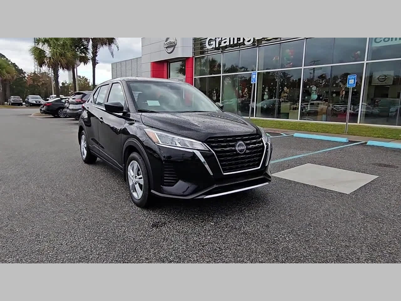 New 2025 Nissan Kicks Play S image 17