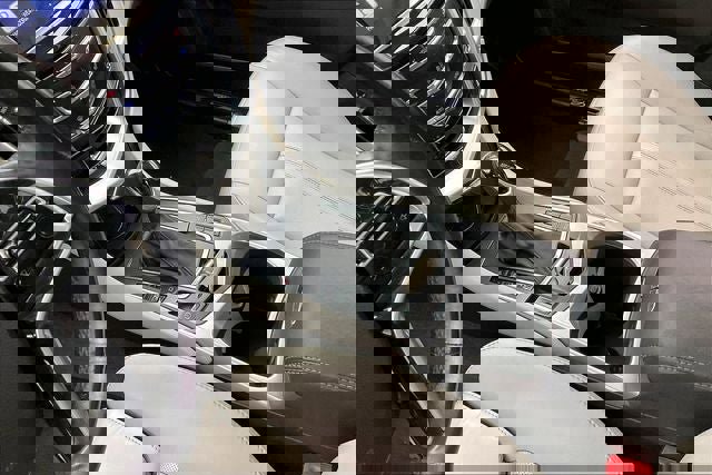 Used 2015 Cadillac SRX Performance w/ Driver Awareness Package FWD image 16