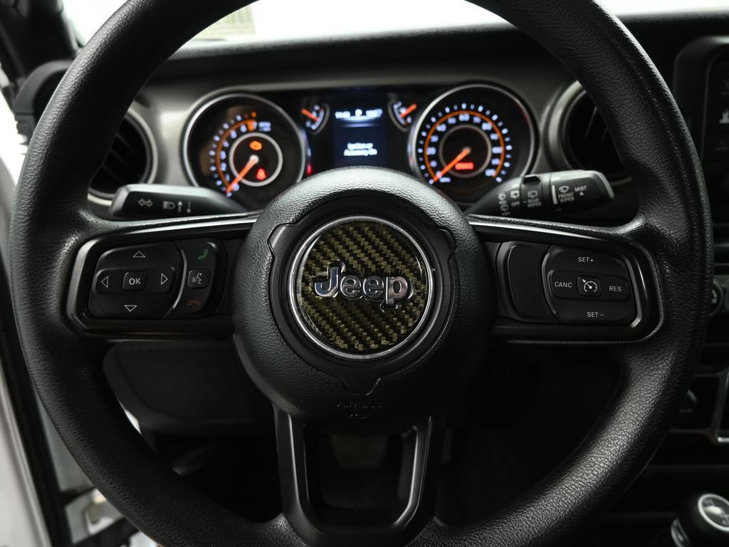 Used 2021 Jeep Wrangler Unlimited Sport AWD/4WD image 12