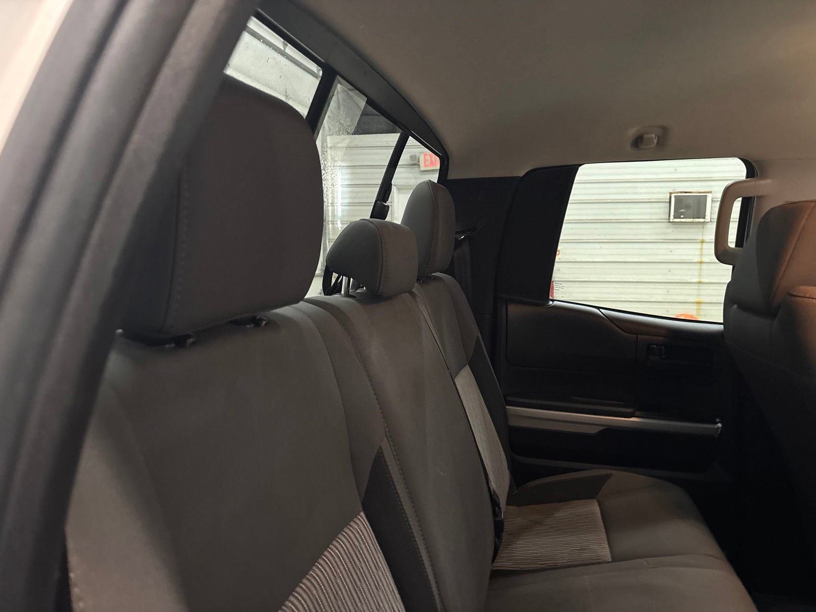Used 2015 Toyota Tundra SR5 AWD/4WD image 32